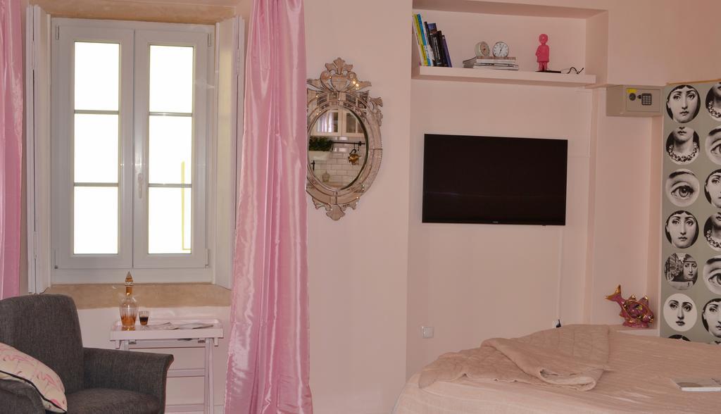 Mouraria Deluxe Apartments ลิสบอน ภายนอก รูปภาพ